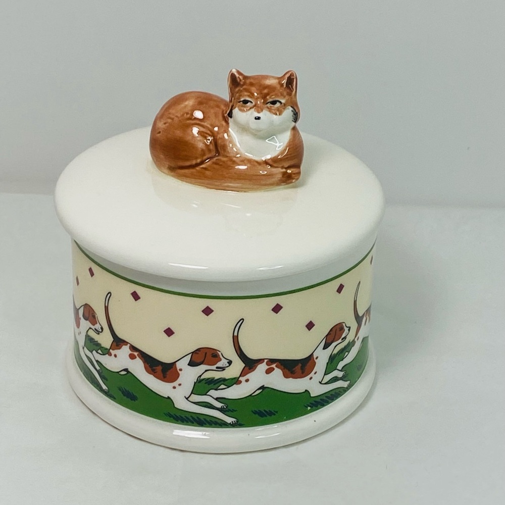 Fox Hunt Scene Hound Dogs Porcelain Trinket Box by VANDOR 1984 - Picture 8 of 8
